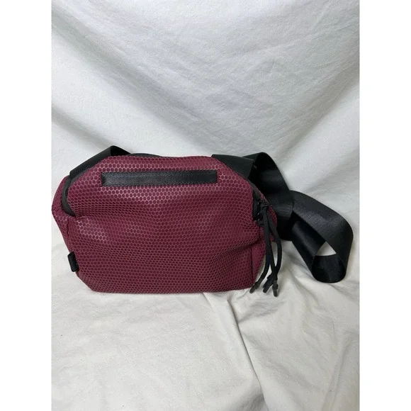 Daniella Lehavi Bonnie Crossbody Bag Cabernet NWT $265 Retail - Picture 2 of 12